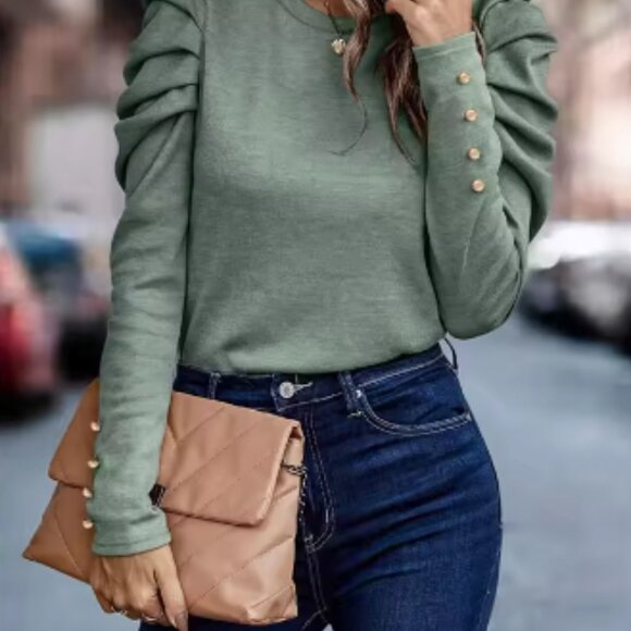 Pleated Buttoned Top - Picture 2 of 5